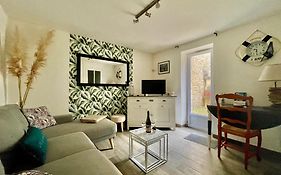 Beach House & Patio By Melrose